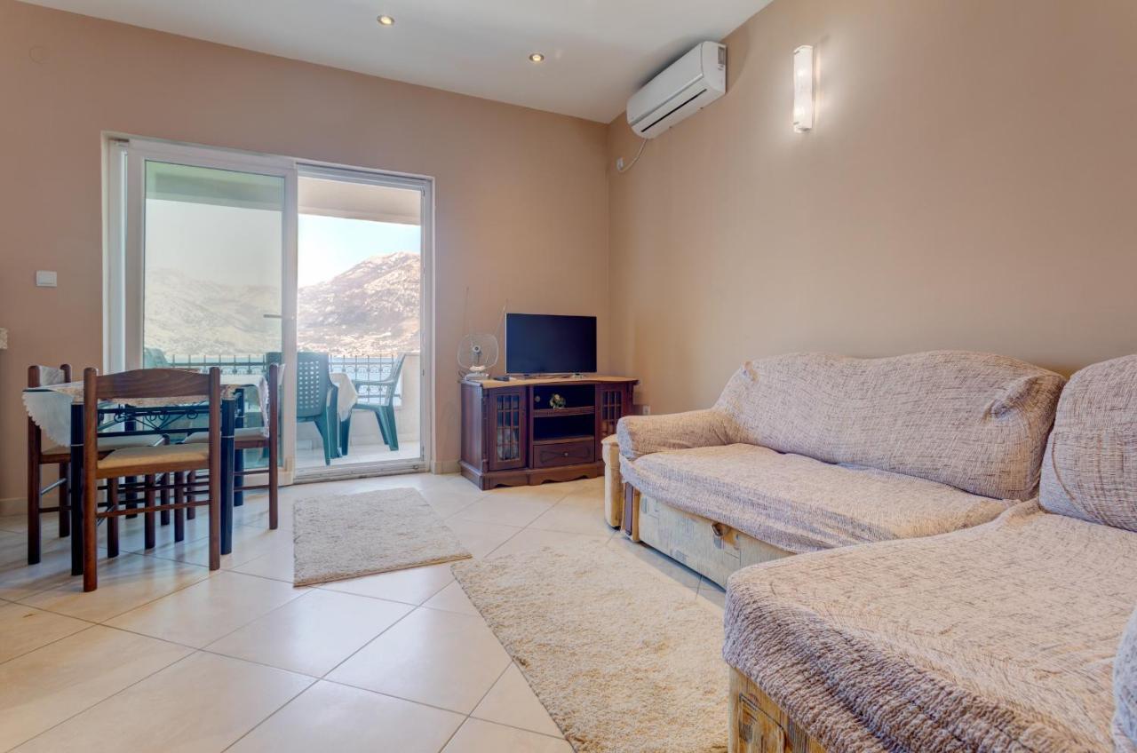 קוטור La Castagna Apartments מראה חיצוני תמונה