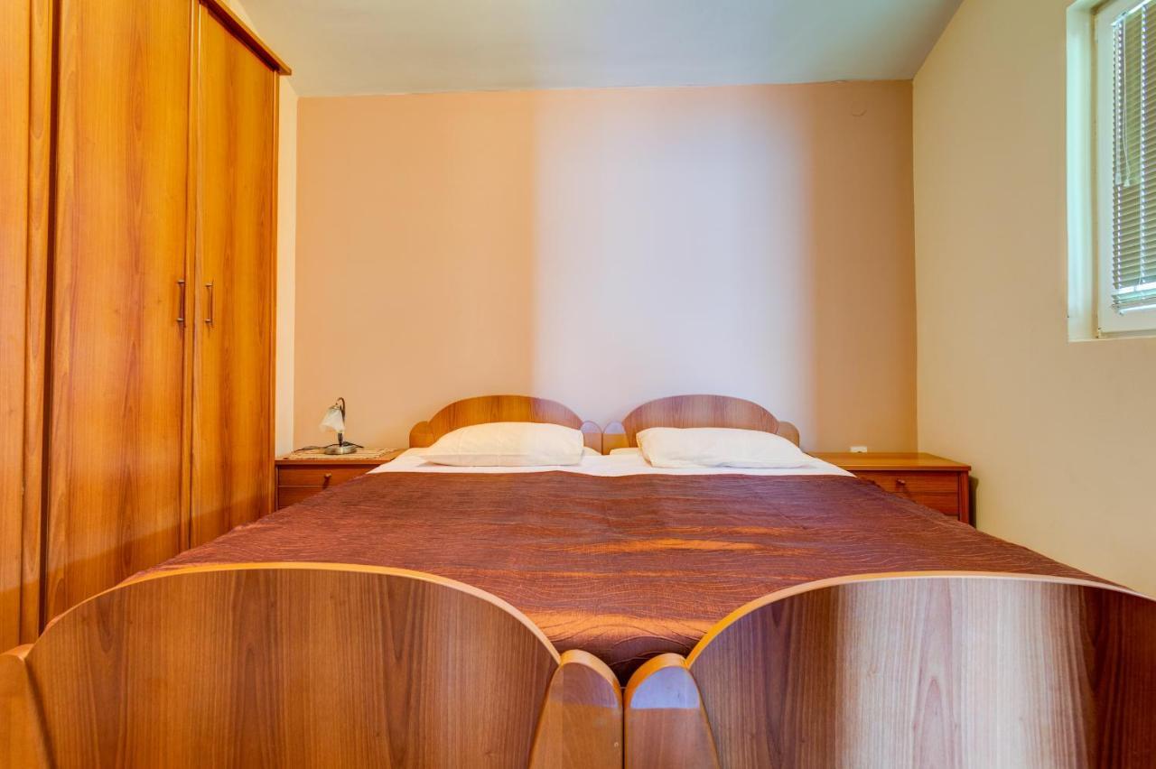 קוטור La Castagna Apartments מראה חיצוני תמונה