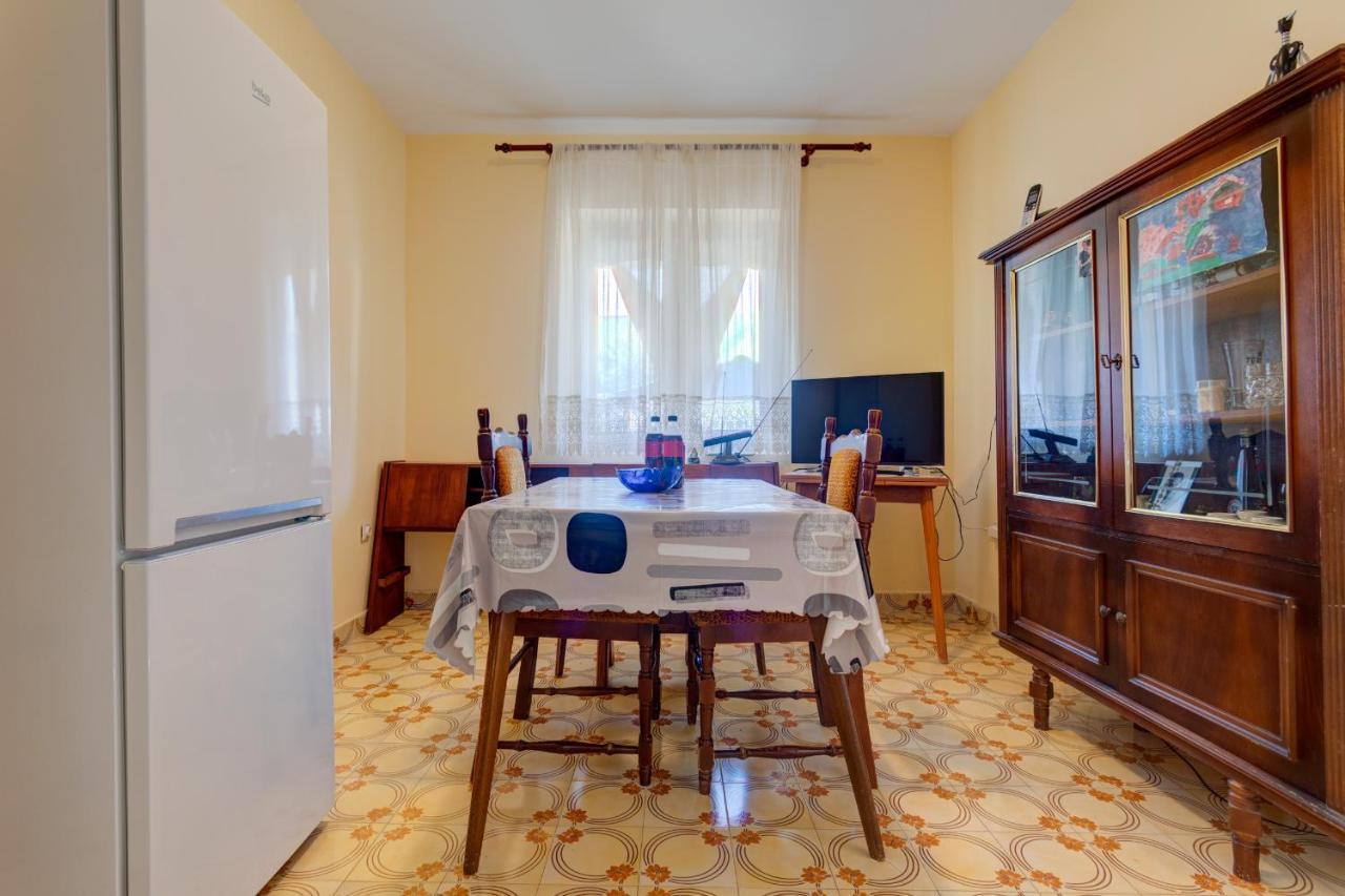 קוטור La Castagna Apartments מראה חיצוני תמונה